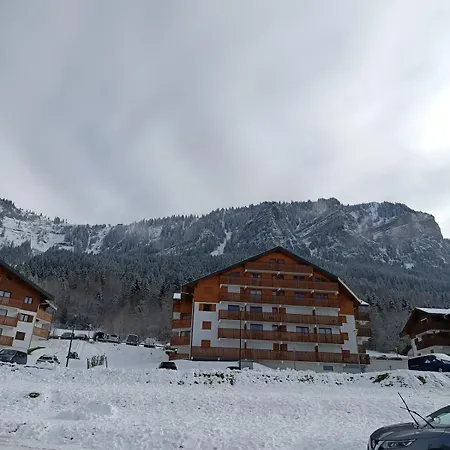 Family With Terrace Thollon-les-Memises